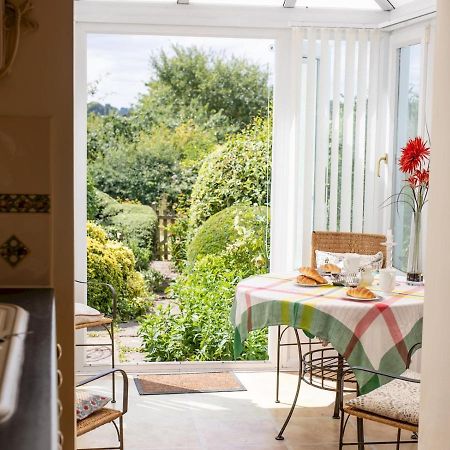 Pass The Keys Cosy Cottage With Views Over The Shropshire Hills 러들로 외부 사진