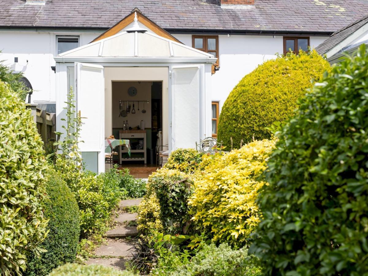 Pass The Keys Cosy Cottage With Views Over The Shropshire Hills 러들로 외부 사진