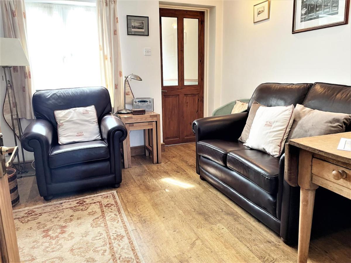 Pass The Keys Cosy Cottage With Views Over The Shropshire Hills 러들로 외부 사진